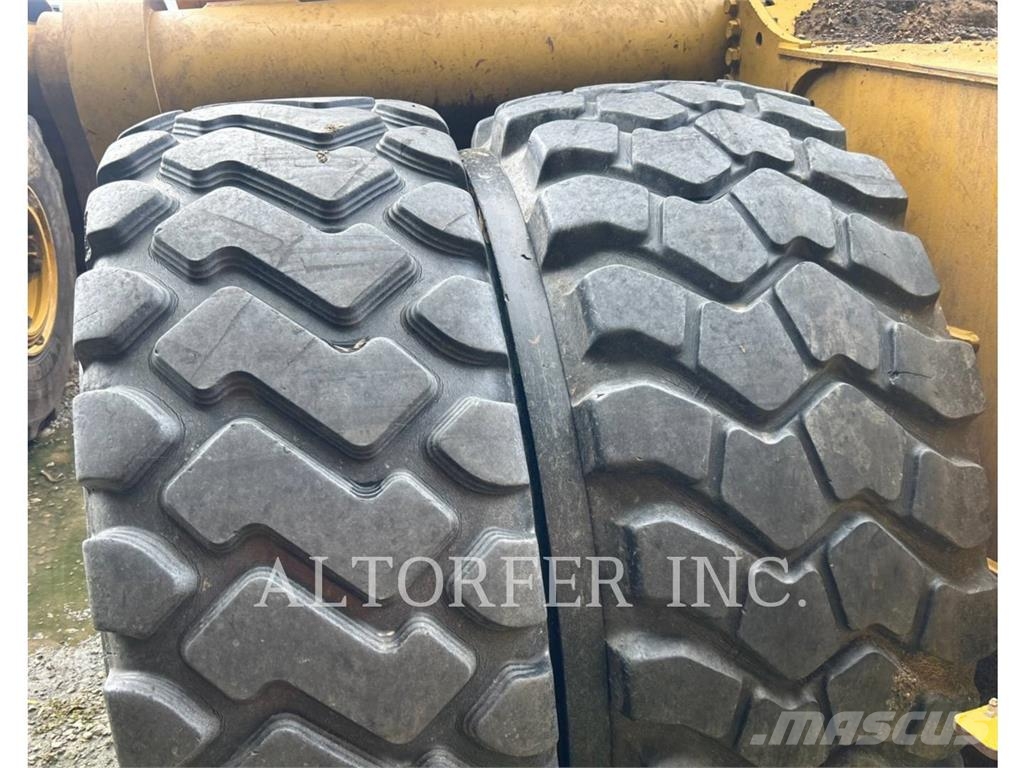 Mobile Track Solutions MT23-28 Scraper