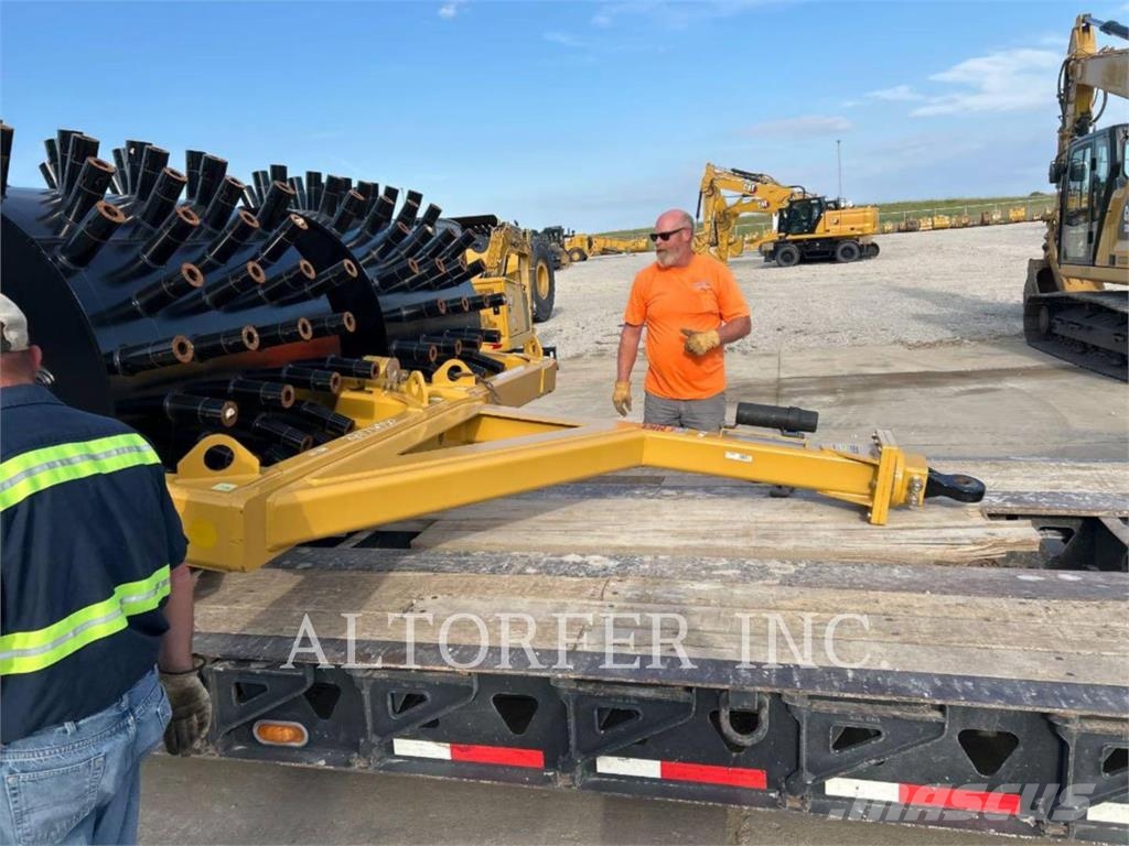 Mobile Track Solutions MTS 48X48 Towed vibratory rollers