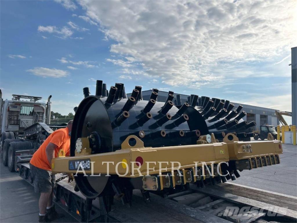 Mobile Track Solutions MTS 48X48 Towed vibratory rollers