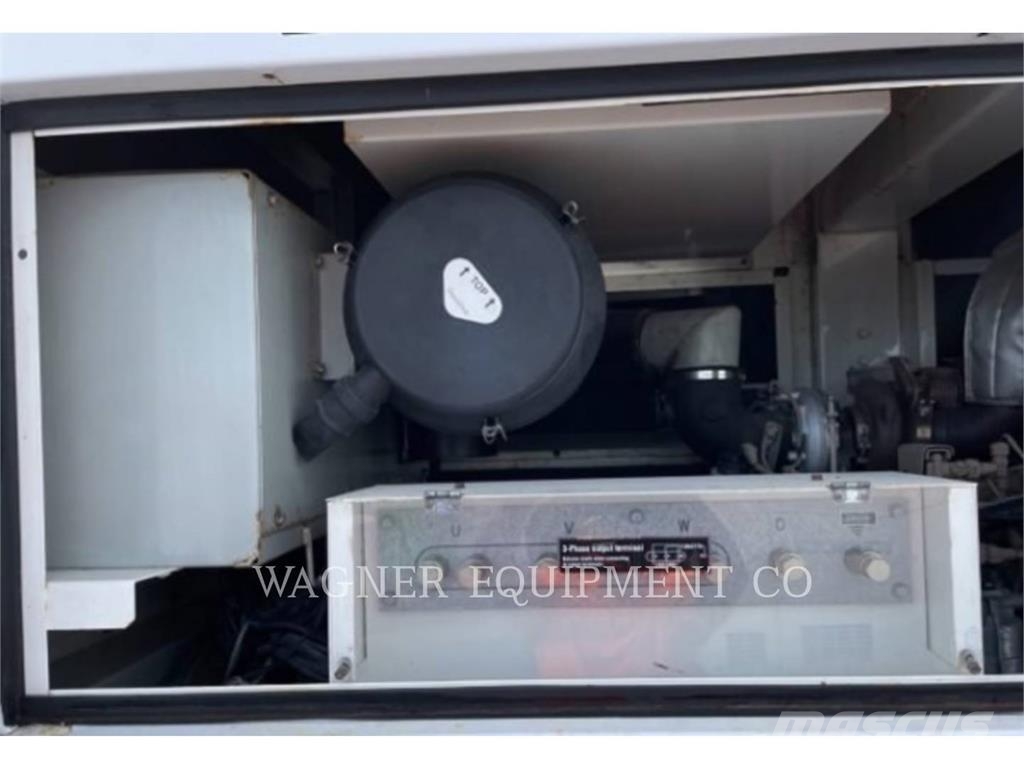 MultiQuip DCA220SSJU4F Muut generaattorit
