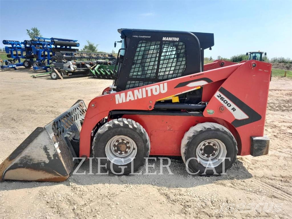 Mustang MANUFACTURING 2600R 滑移轉向裝載機