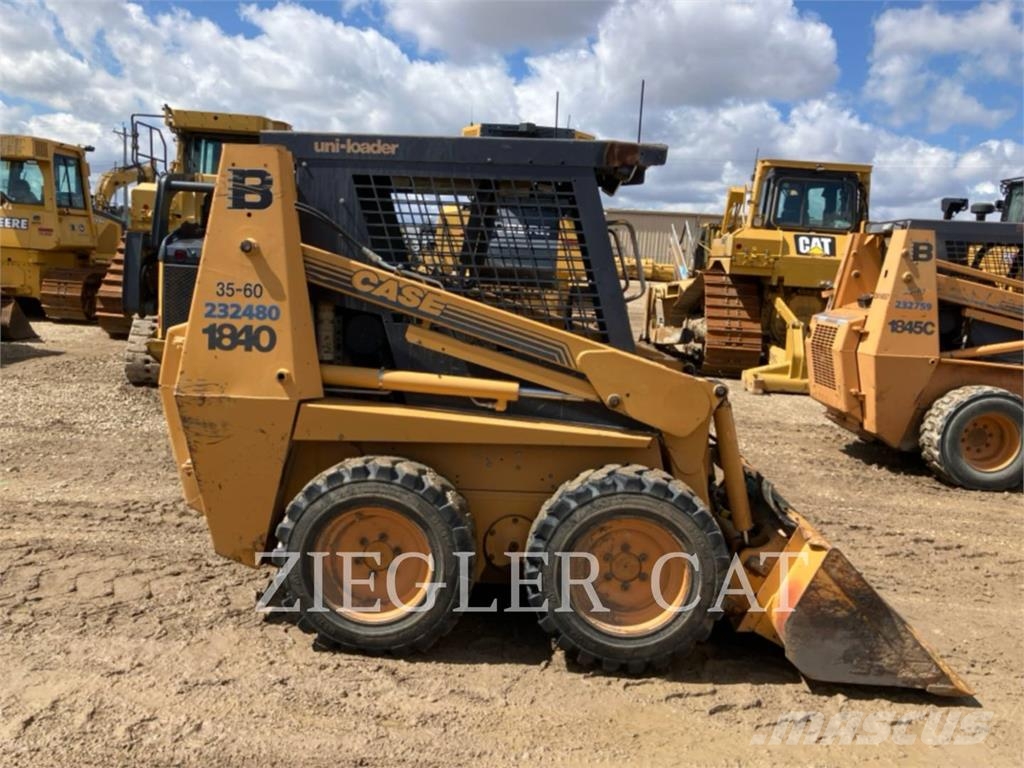 New Holland 1840 Kompaktrakodók