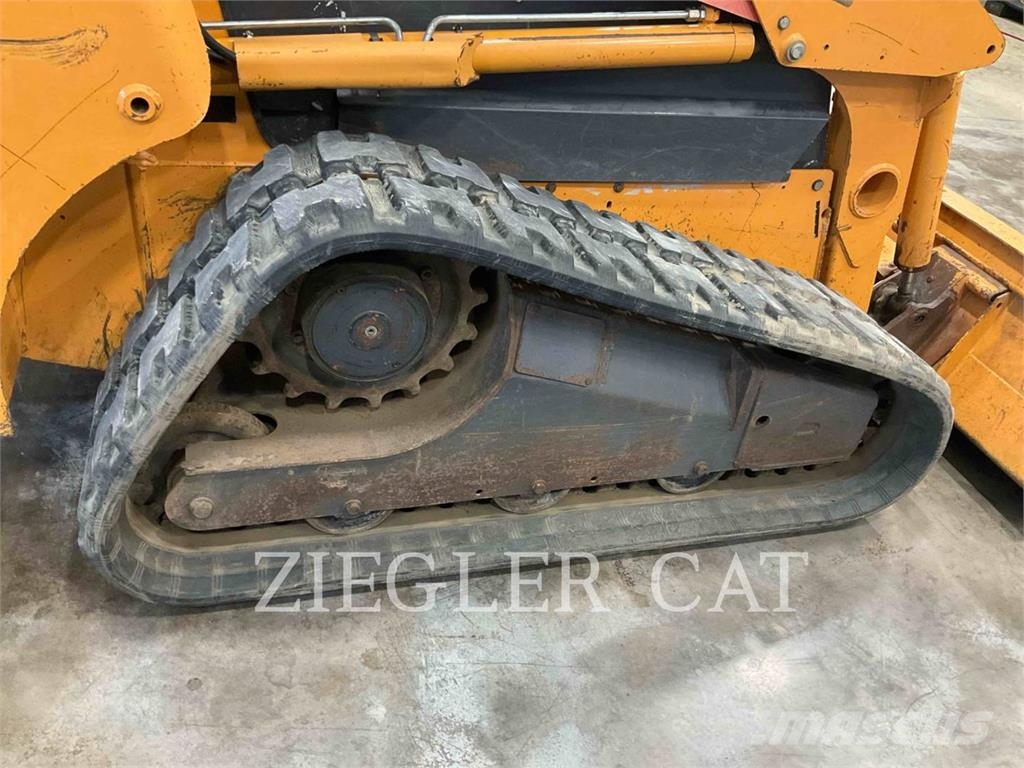 New Holland 440CT لوادر انزلاقية التوجيه