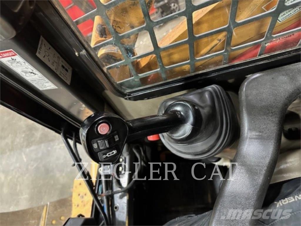 New Holland 450CT Telakuormaajat