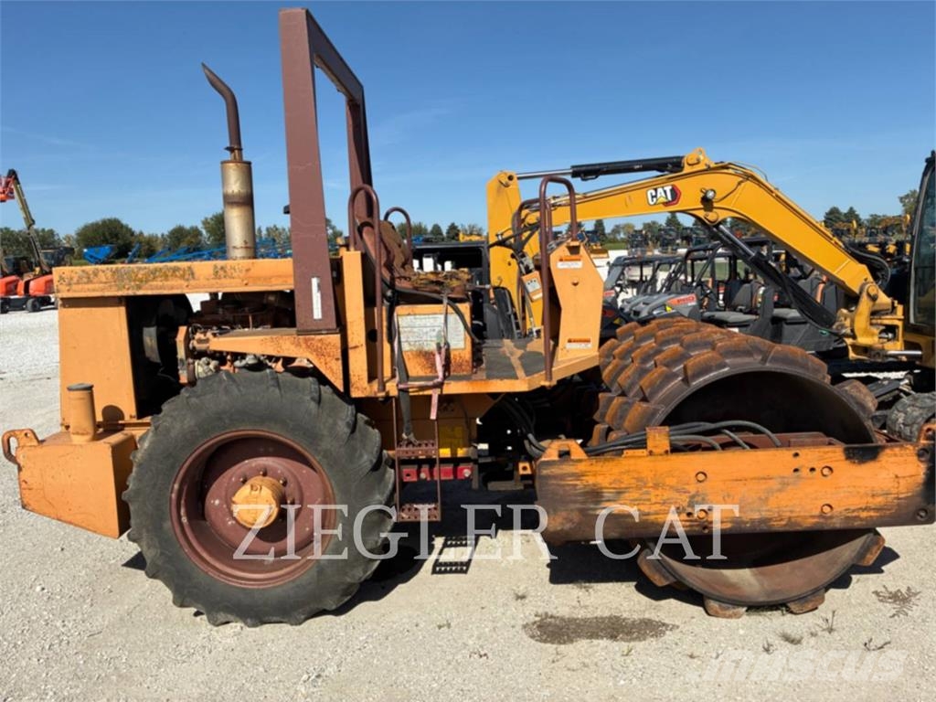 New Holland 602BD Ущільнювачі грунту