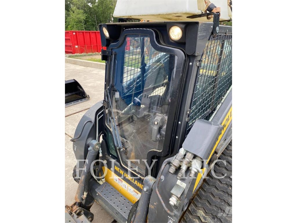 New Holland C238 Kāpurķēžu iekrāvēji
