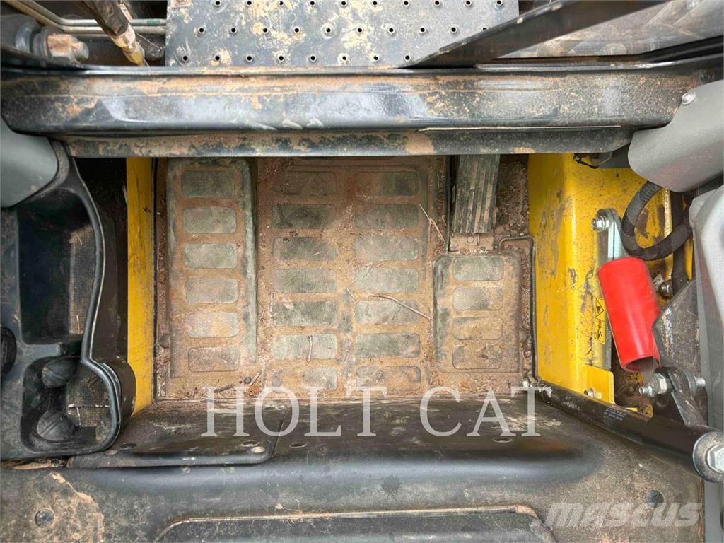 New Holland C337 Telakuormaajat