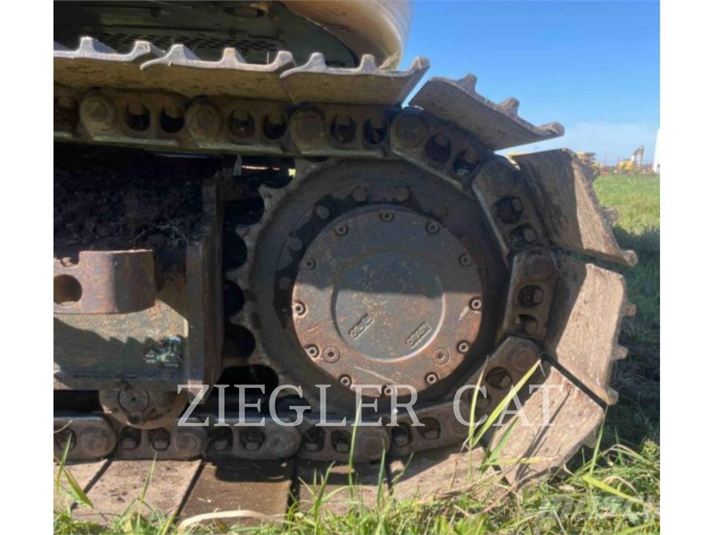 New Holland CX145DSR Rupsgraafmachines