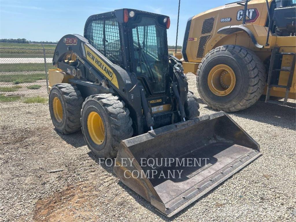 New Holland L230 Kompaktlader