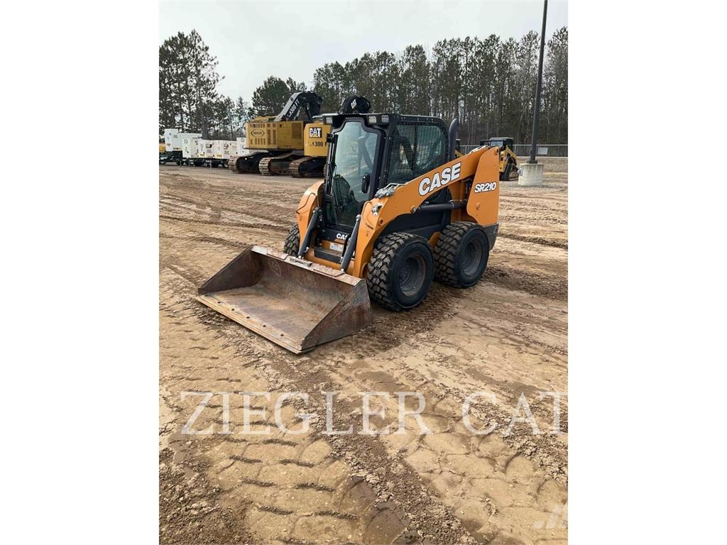New Holland SR210 Minicargadoras