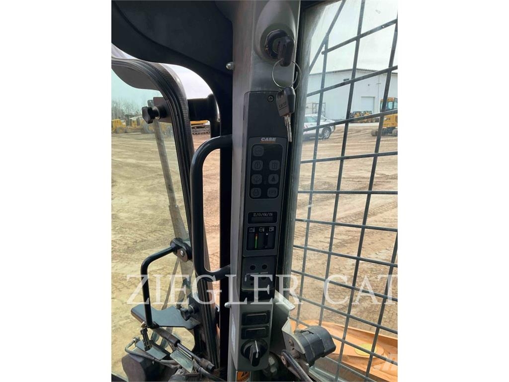 New Holland SR210 Minicargadoras