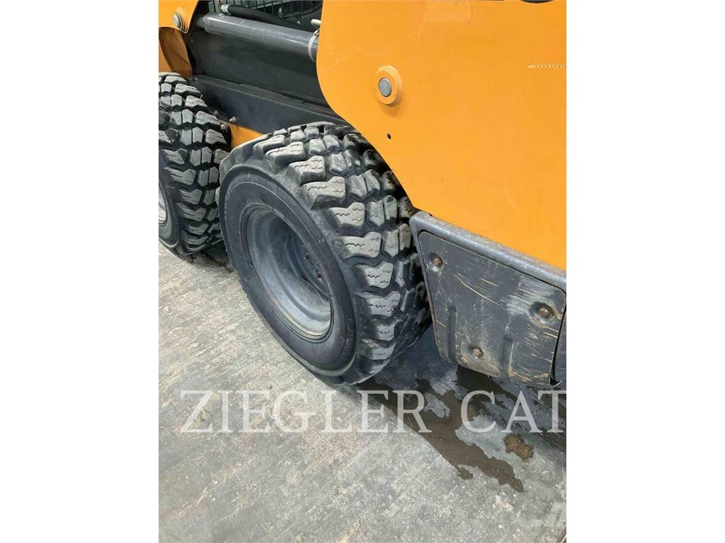 New Holland SR210 Minicargadoras