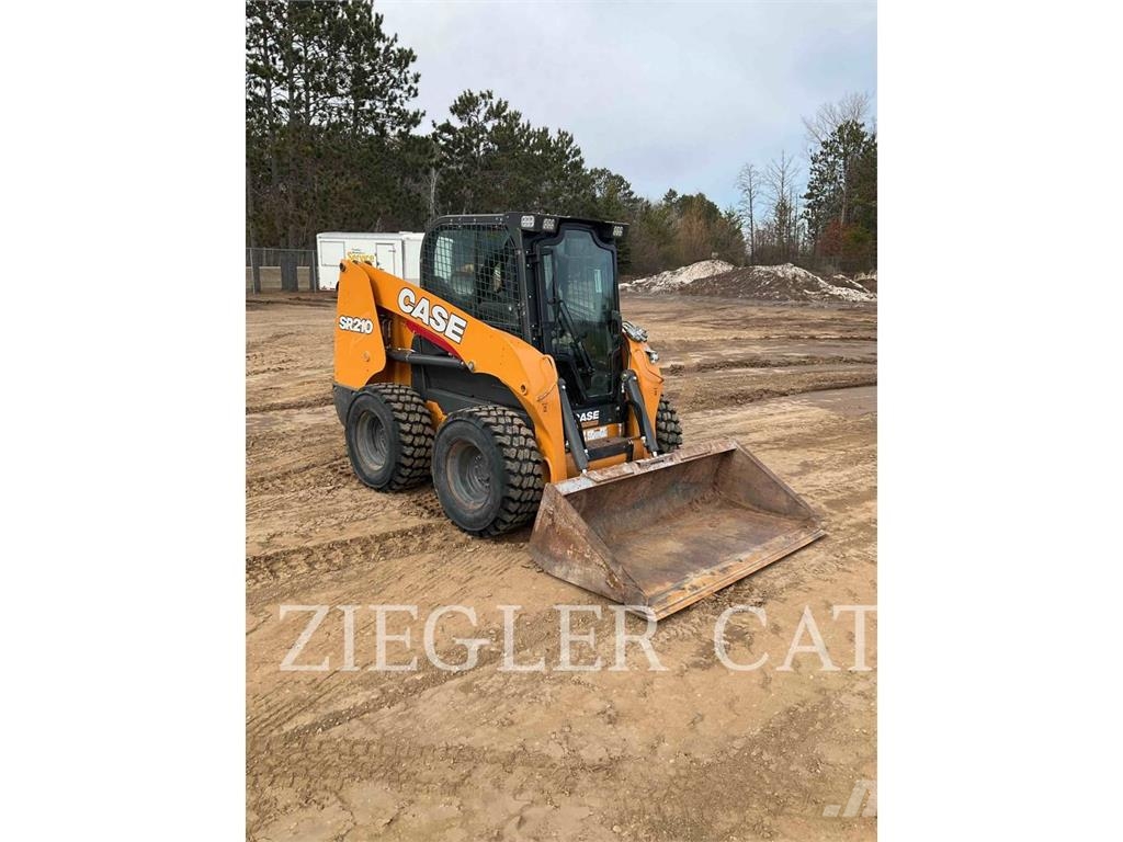 New Holland SR210 Minicargadoras