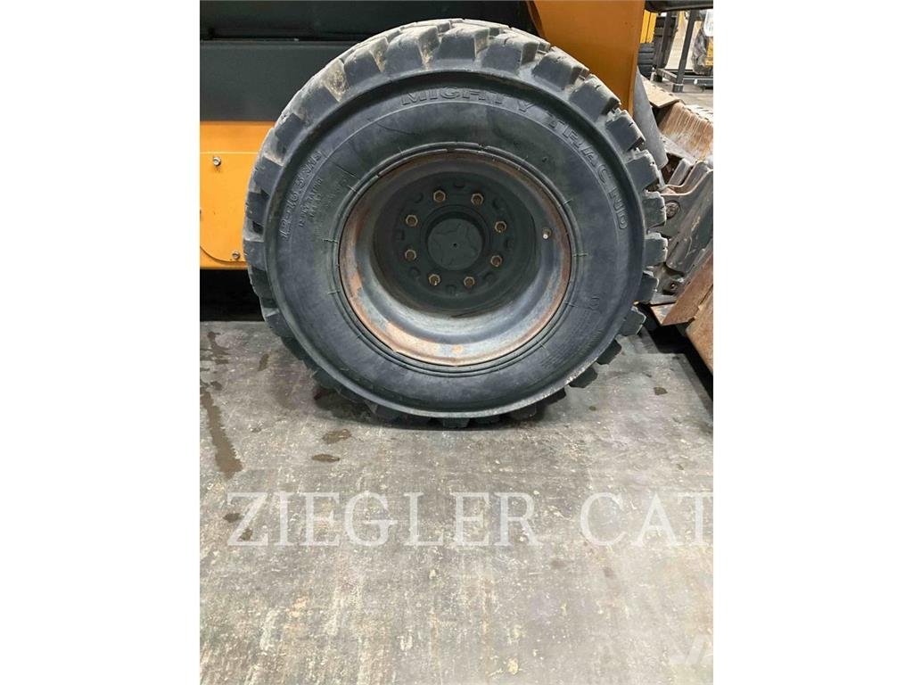 New Holland SR210 Minicargadoras