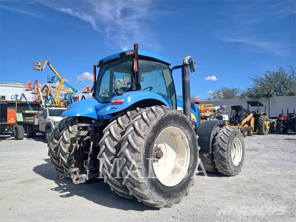 New Holland T8030 Trattori