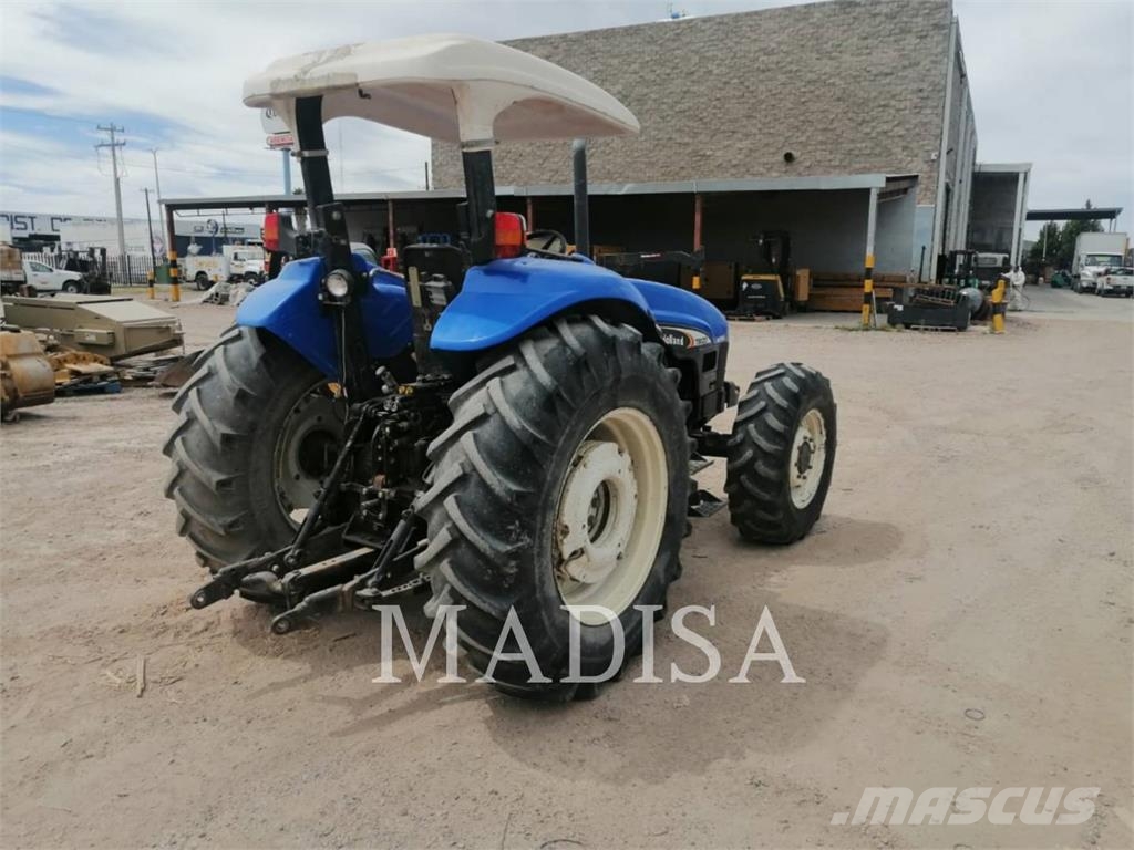New Holland TB120 트랙터