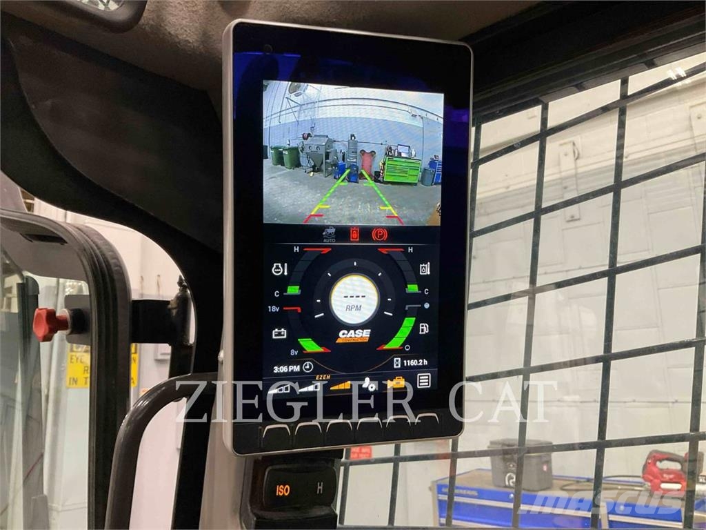 New Holland TR310B لوادر زحافة