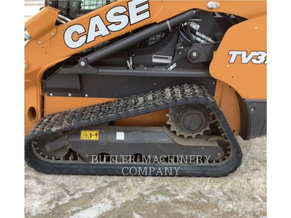 New Holland TV370B لوادر زحافة