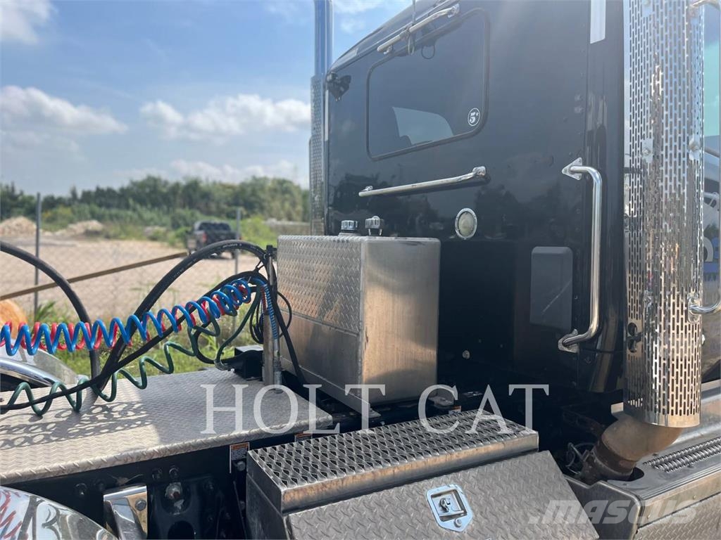 Peterbilt 567 Other trucks