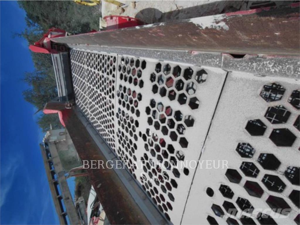 Sandvik MINING & CONSTRUCTION QE442 Crushers