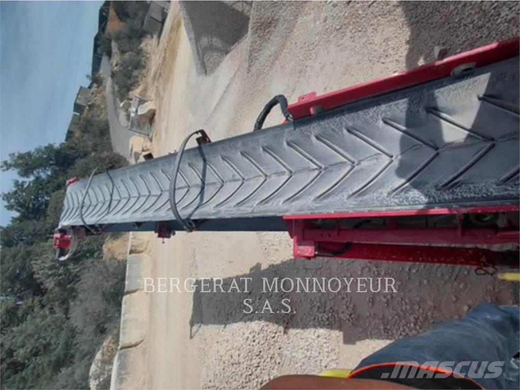 Sandvik MINING & CONSTRUCTION QE442 Crushers