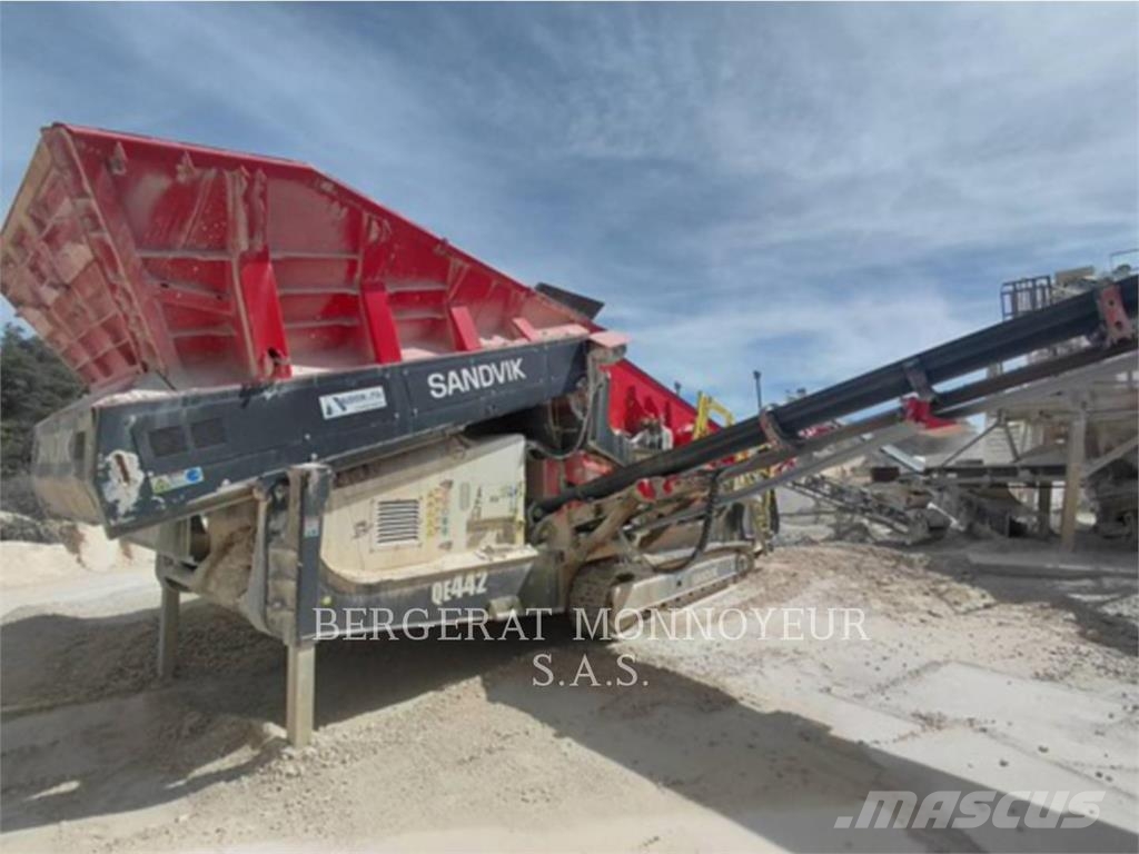 Sandvik MINING & CONSTRUCTION QE442 Crushers