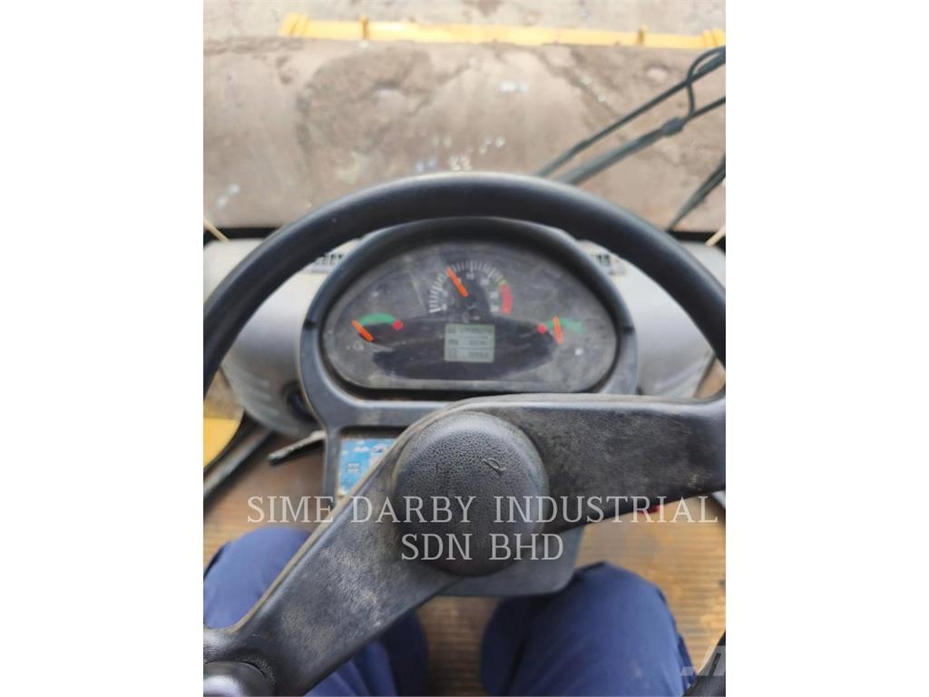 SEM CO. LTD SEM 522 Compactadoras de suelo