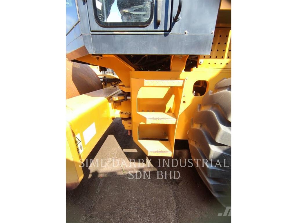 SEM CO. LTD SEM 522 Compactadoras de suelo
