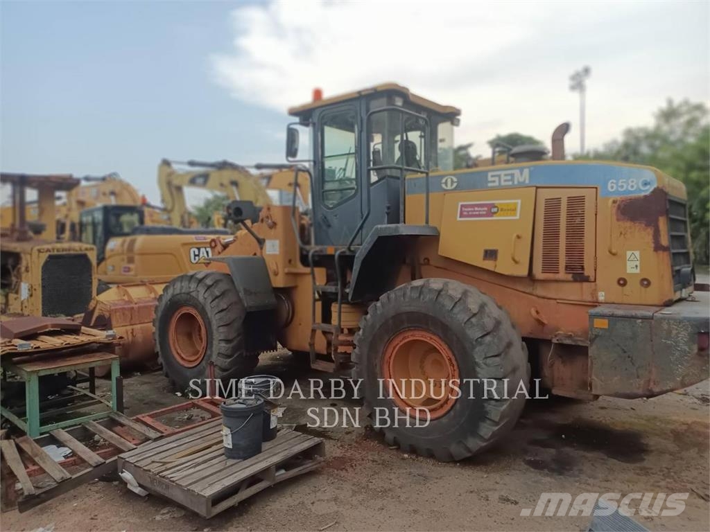 SEM CO. LTD SEM 658C Колесни товарачи