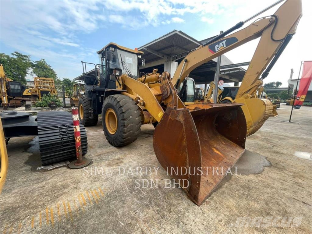 SEM CO. LTD SEM 658C لوادر بعجل