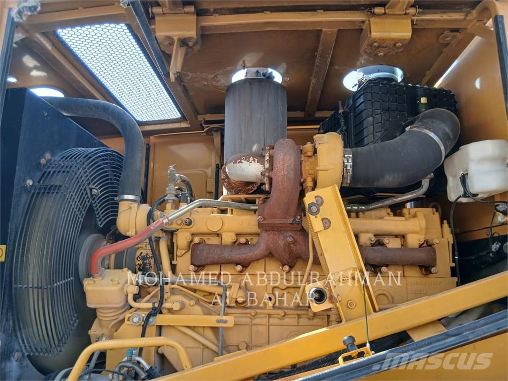 SEM MACHINERY SEM660D Pás carregadoras de rodas