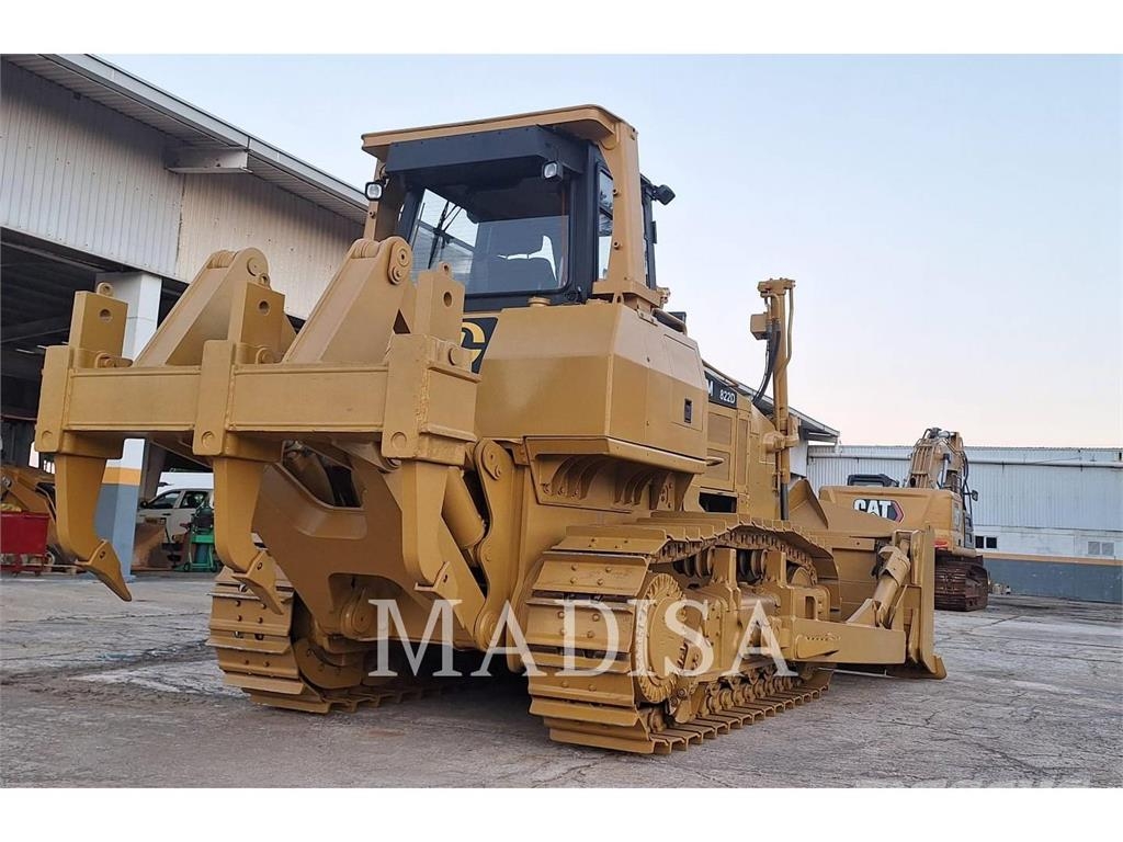 SEM MACHINERY SEM822D Rupsdozers