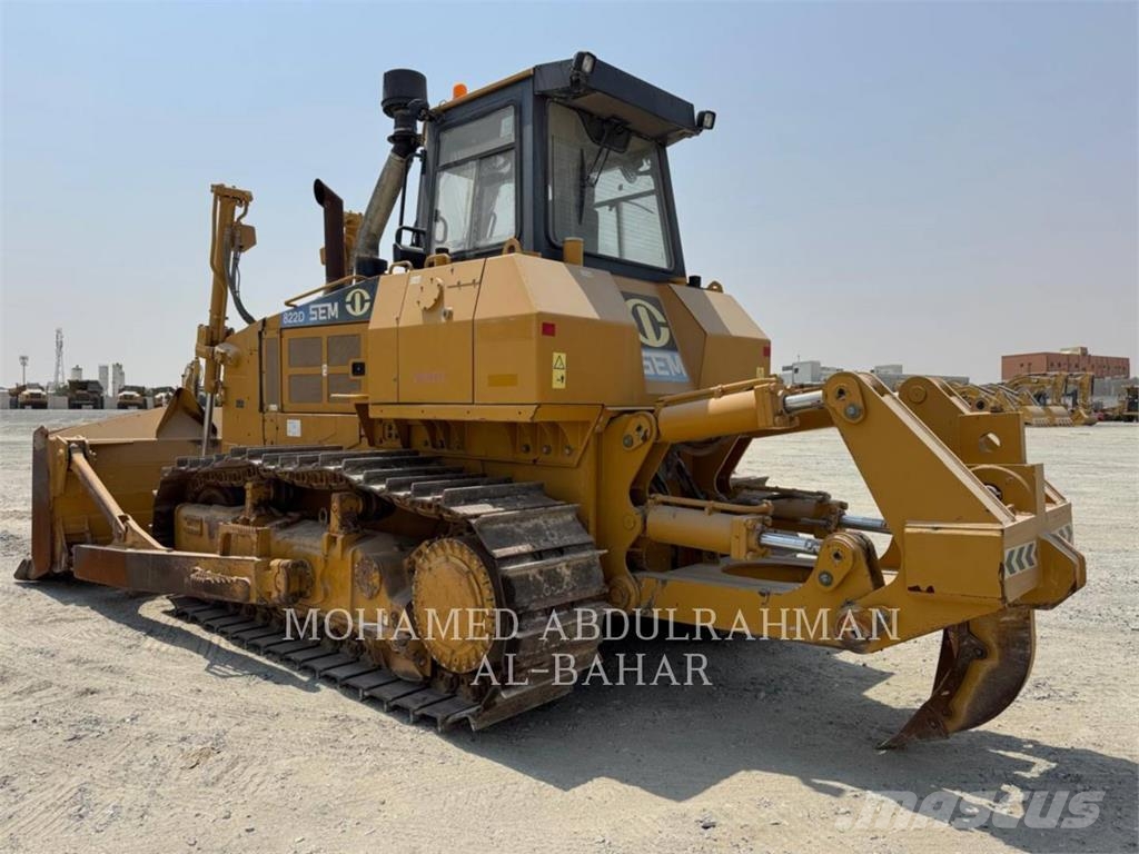 SEM MACHINERY SEM822D بلدوزرات مجنزرة
