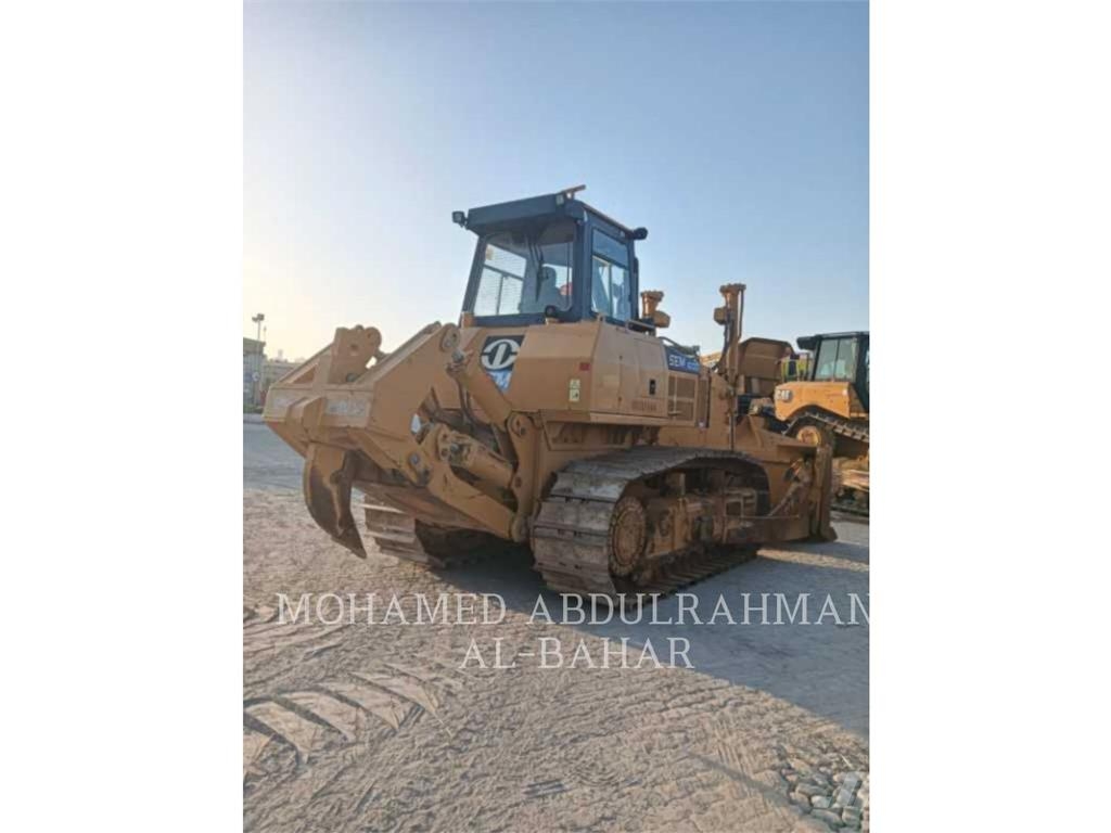 SEM MACHINERY SEM822D بلدوزرات مجنزرة