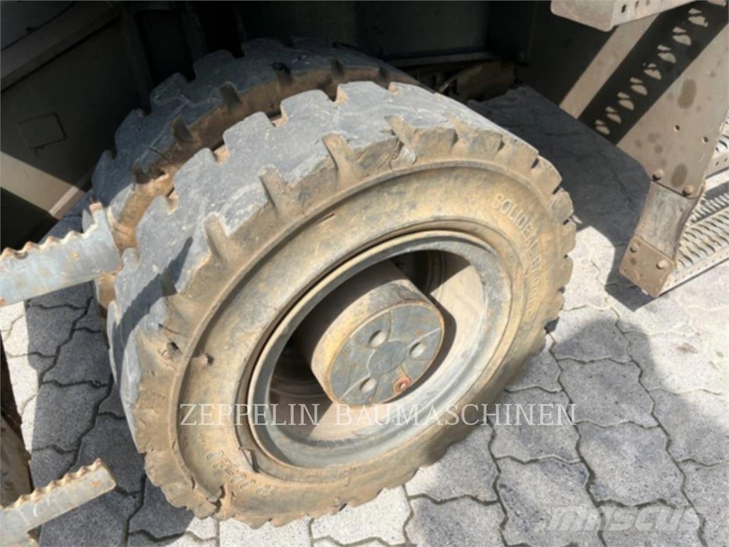 Sennebogen 821M Sloopgraafmachines