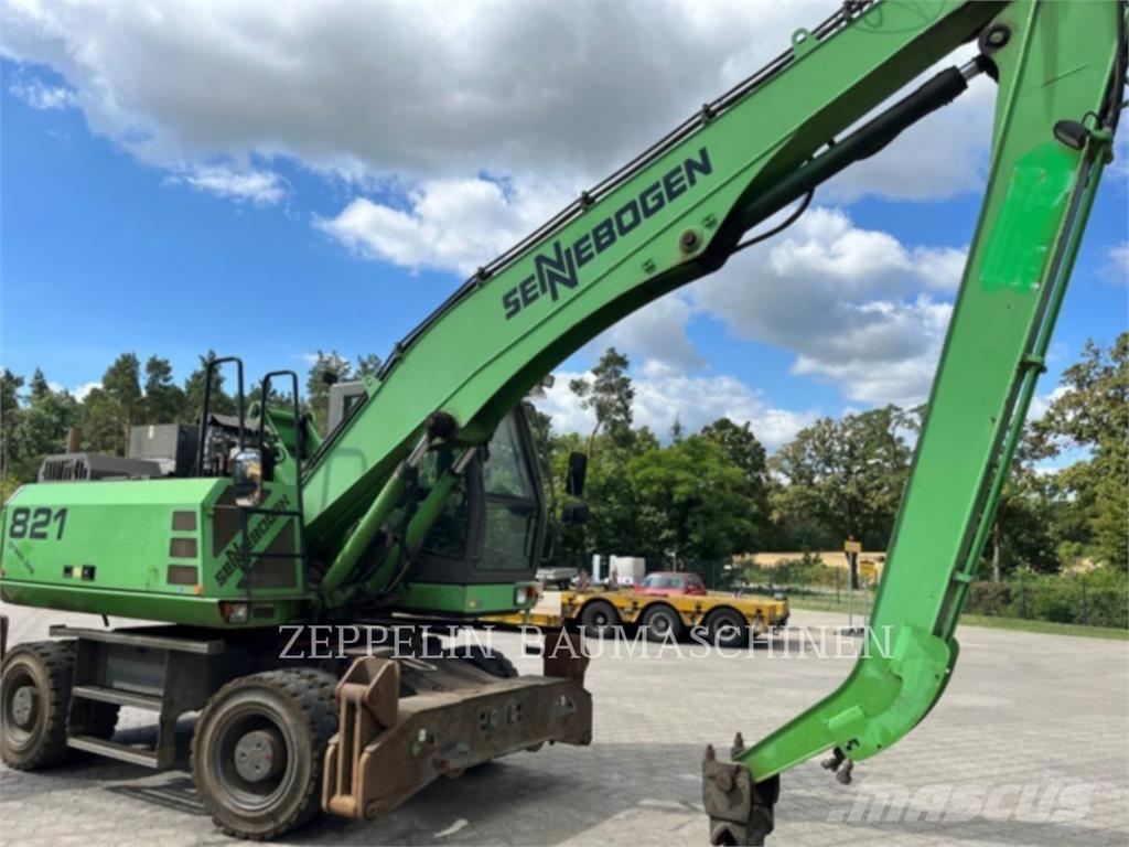 Sennebogen 821M Sloopgraafmachines