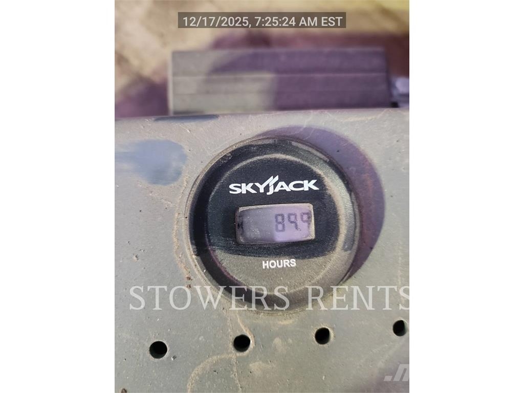 Skyjack 2646E Käärtõstukid