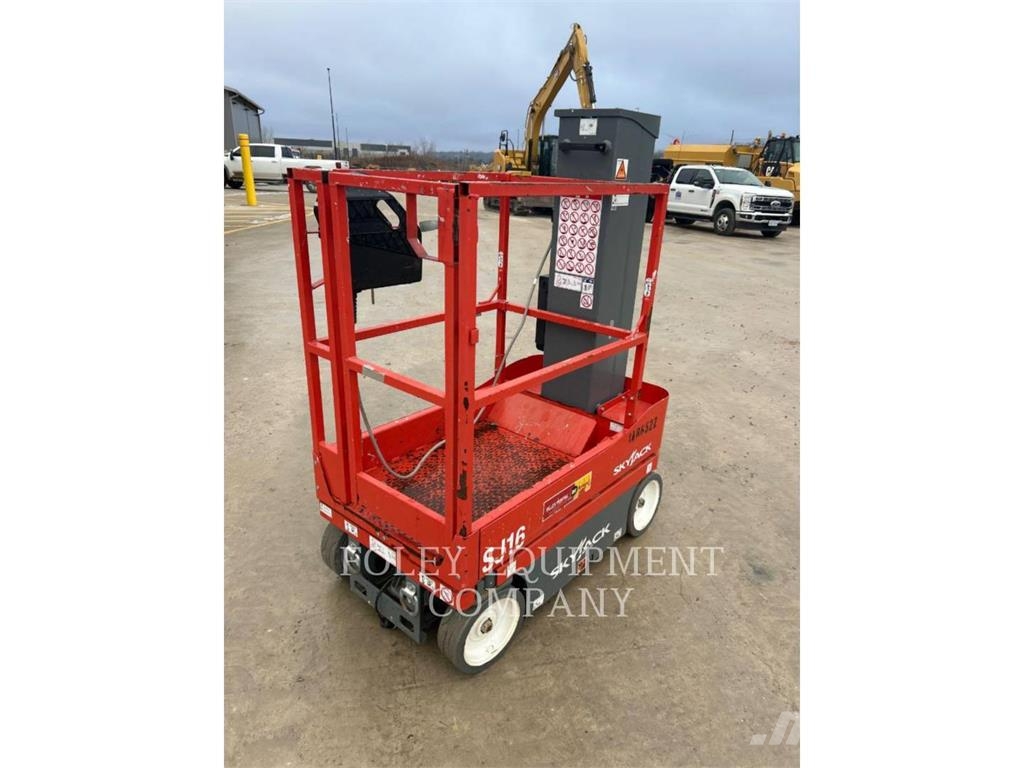 Skyjack (OBSOLETE) SJ16 Škaraste platforme