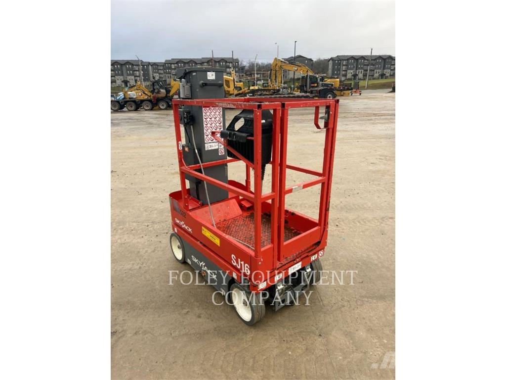 Skyjack (OBSOLETE) SJ16 Škaraste platforme