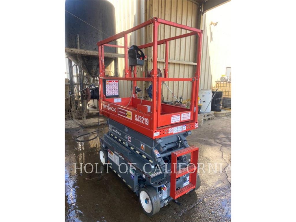 Skyjack SCISSOR 19 Scissor lifts