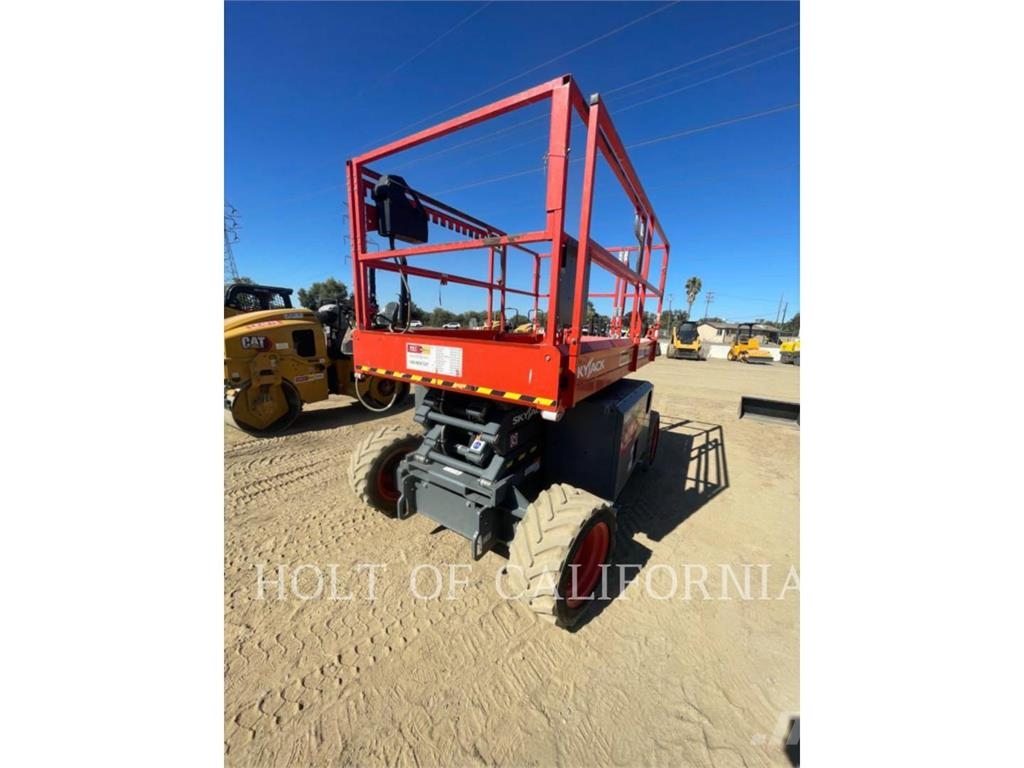 Skyjack SCISSOR26R Scissor lifts