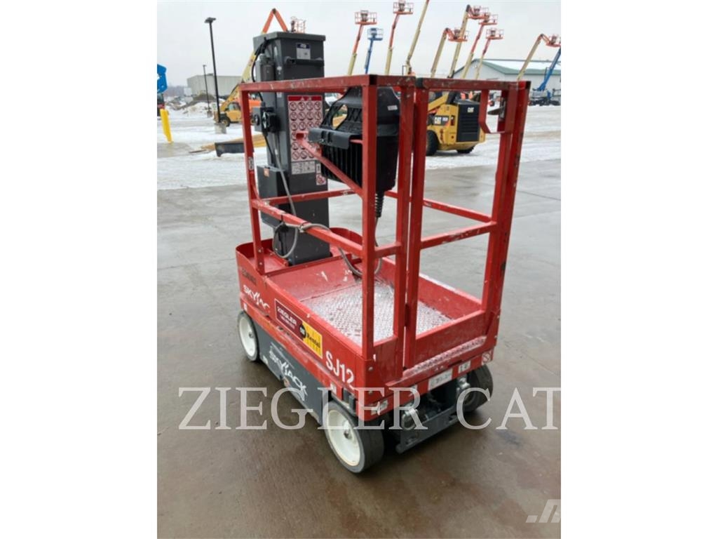 Skyjack SJ12 Škaraste platforme