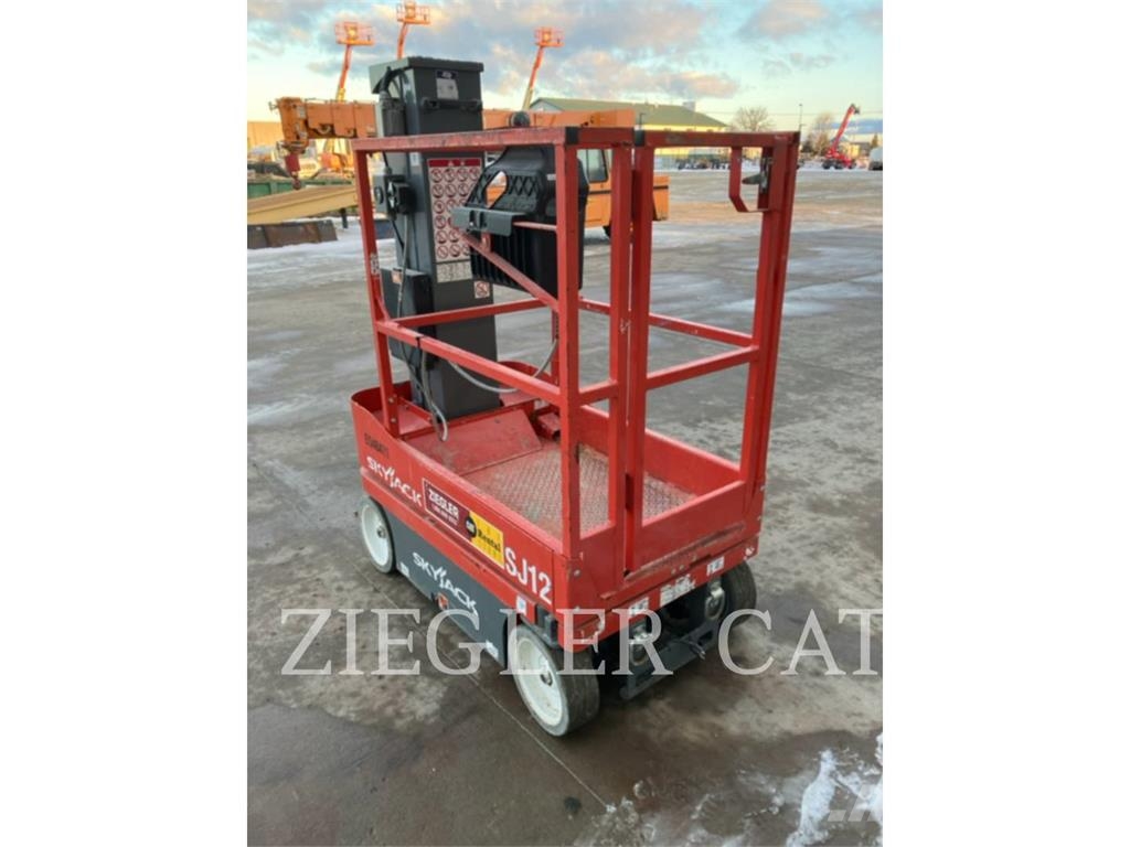 Skyjack SJ12 Škaraste platforme