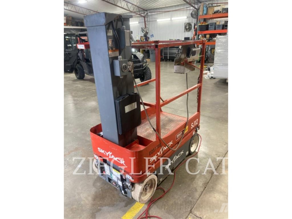 Skyjack SJ12 Škaraste platforme