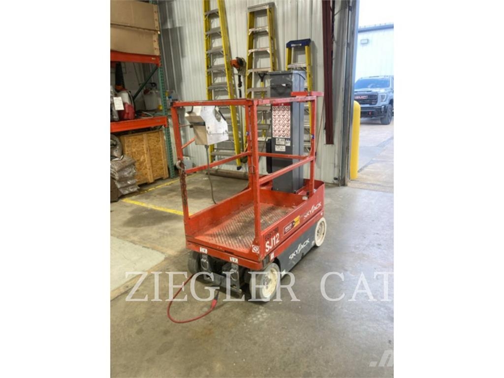 Skyjack SJ12 Škaraste platforme