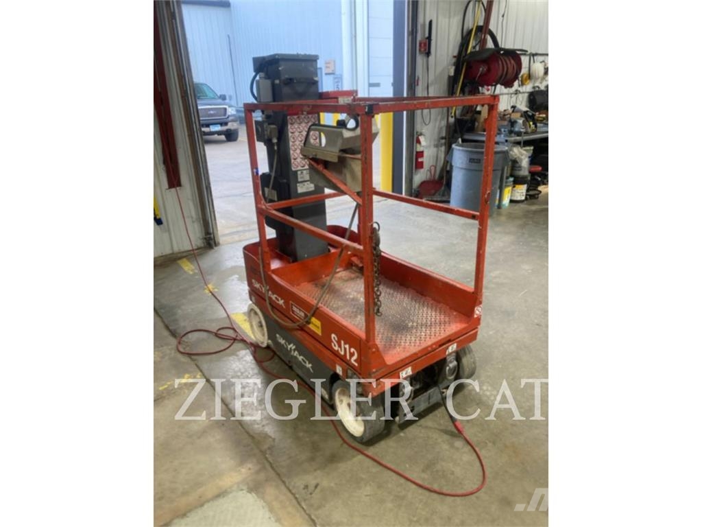 Skyjack SJ12 Škaraste platforme