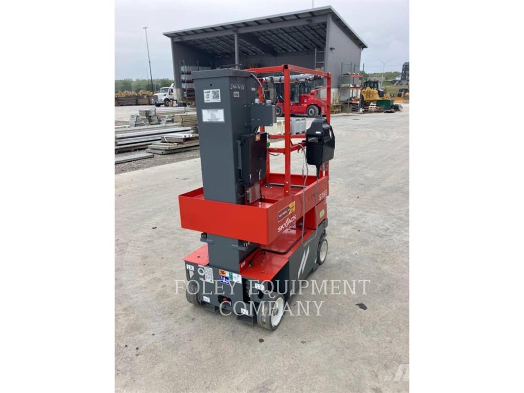 Skyjack SJ16 Scissor lifts