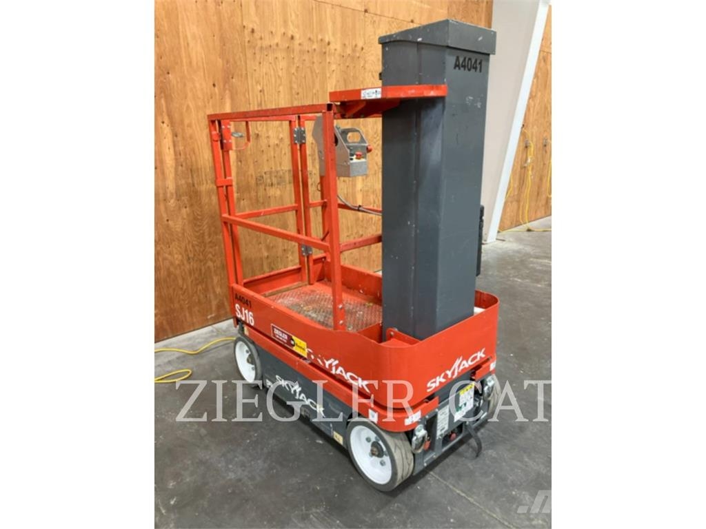Skyjack SJ16 Platforme foarfeca