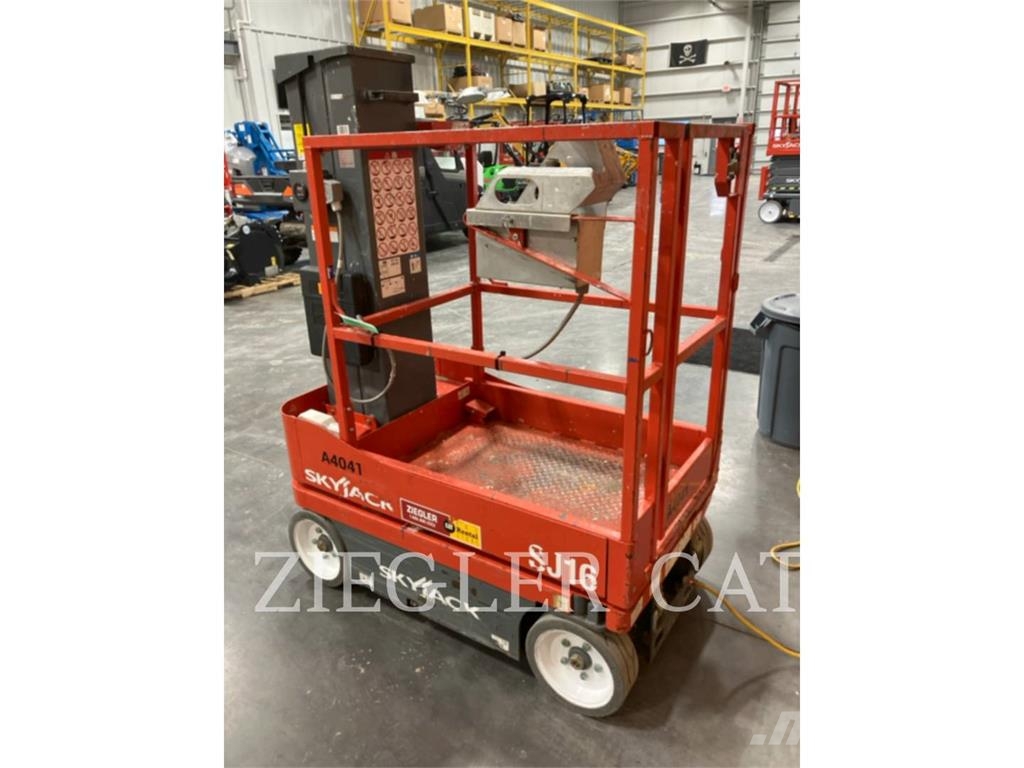 Skyjack SJ16 Platforme foarfeca