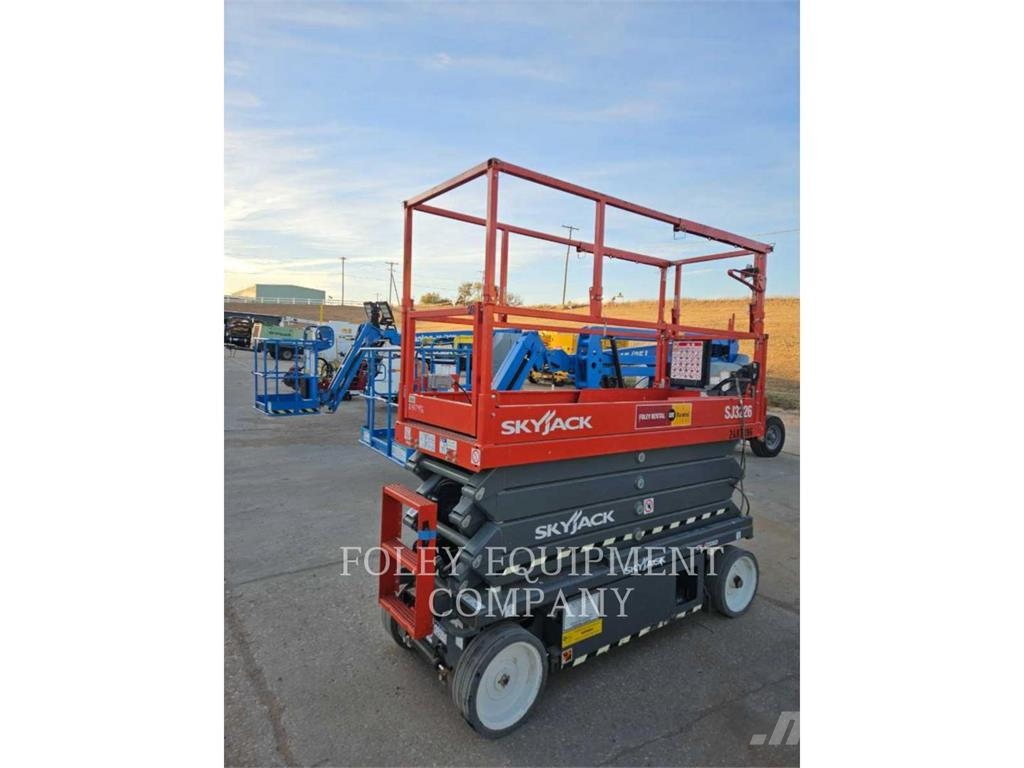 Skyjack SJ3226 رافعات مقصية الشكل